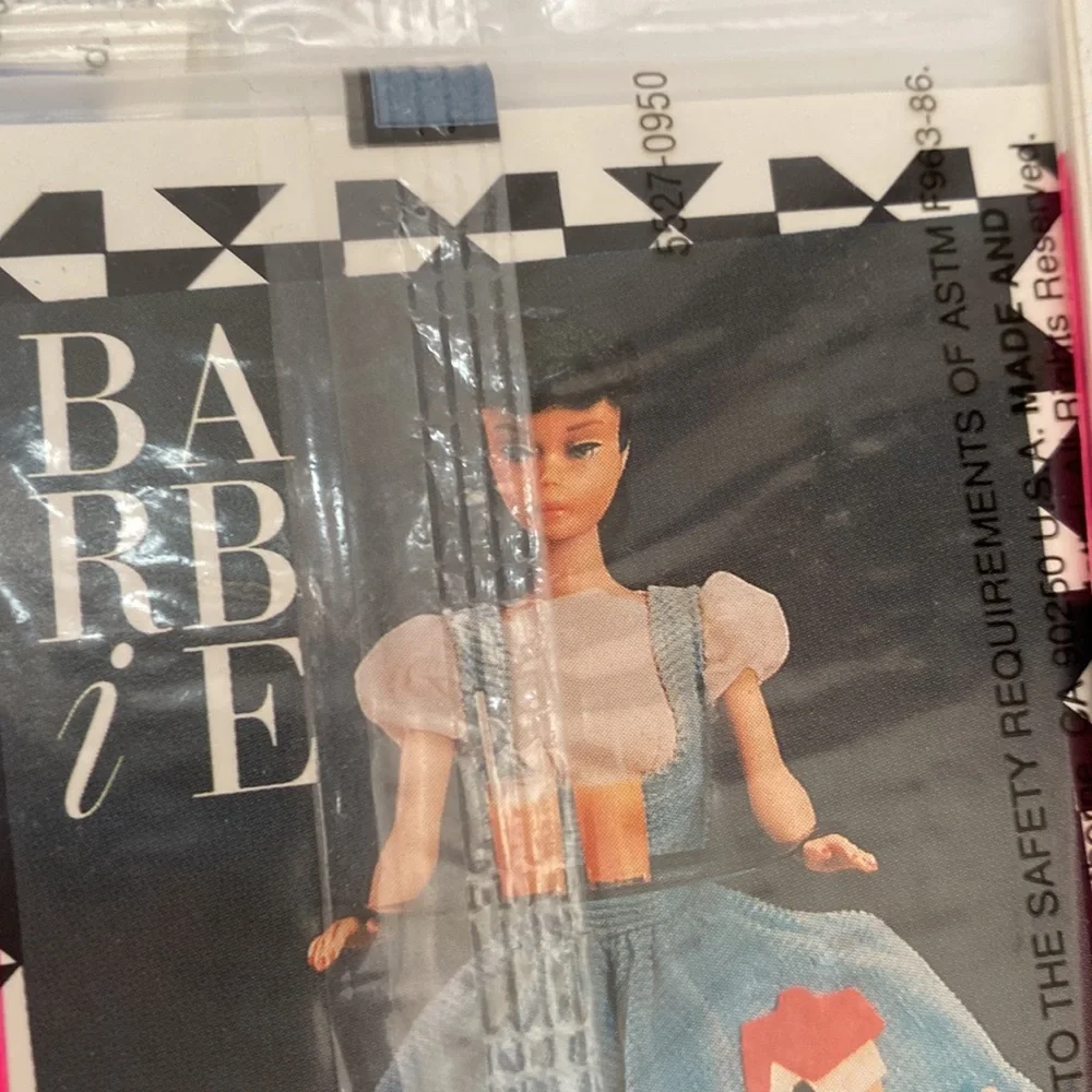 Vintage Barbie Trading Card Bundle Sealed - Lot of 8 - Picture 4 of 8